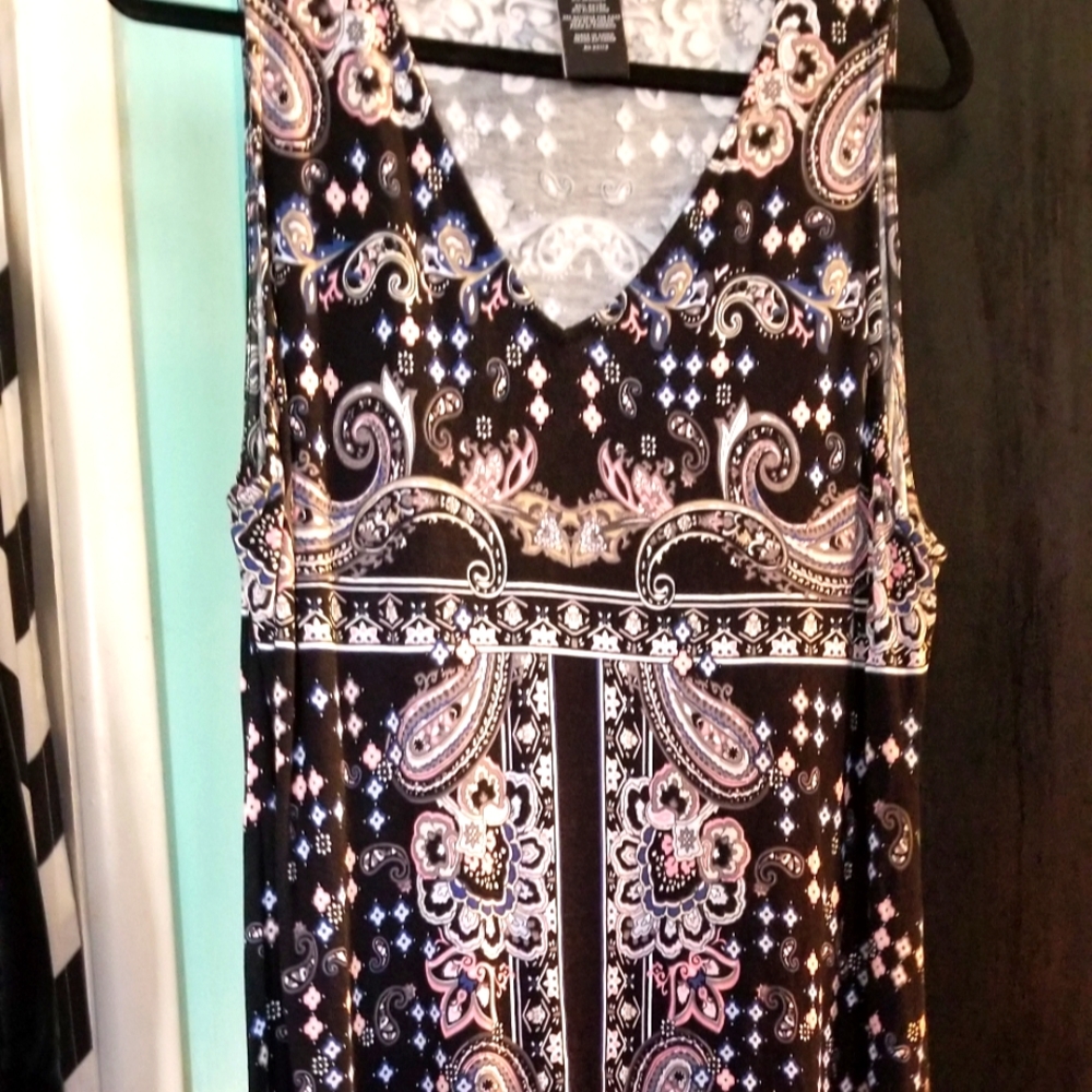 Premise sleeveless casual dress